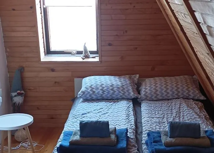 Planinska Kuca Kata -zabac 亚霍里纳